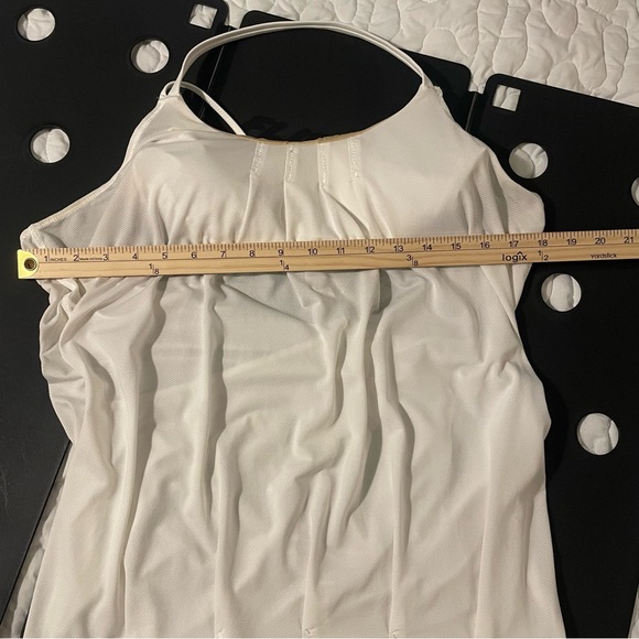 Lululemon Athletica White Flow and Go Tank II Size 8 - Picture 6 of 8